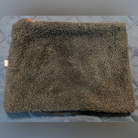 ***Very warm & cozy Buffalo Plaid neck warmer. - Picture 3 of 5